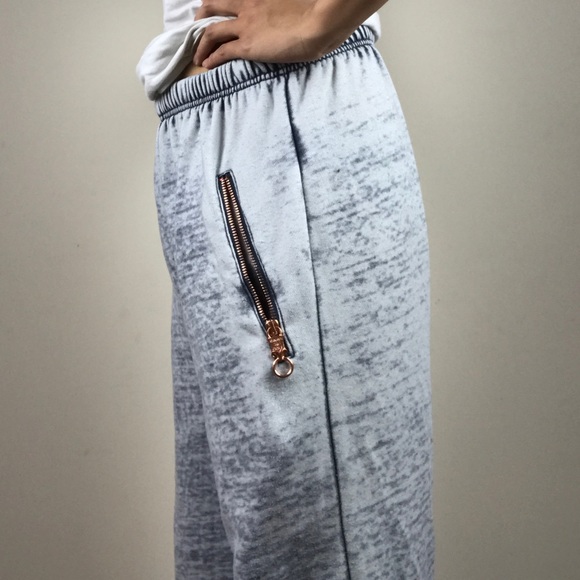 Acid wash joggers! - Picture 2 of 8